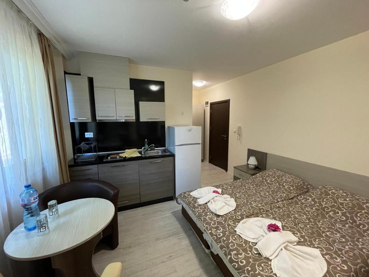 Brilliant Aparthotel Sozopol Bagian luar foto