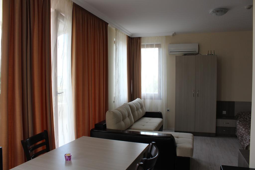 Brilliant Aparthotel Sozopol Ruang foto