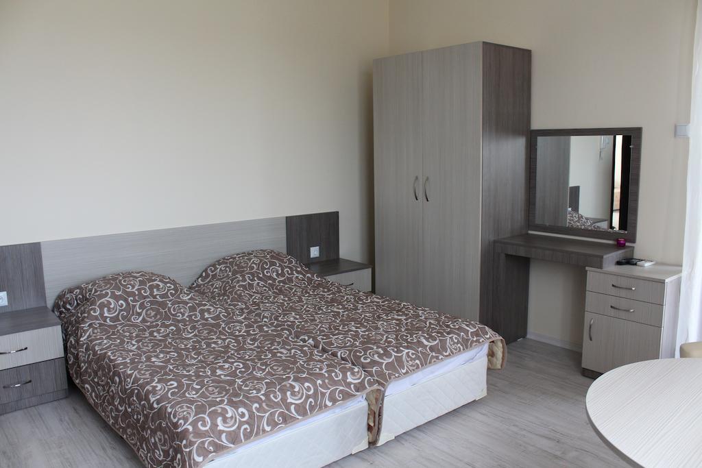 Brilliant Aparthotel Sozopol Ruang foto
