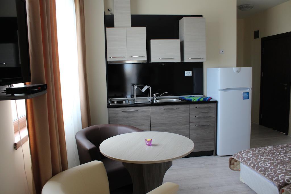 Brilliant Aparthotel Sozopol Ruang foto