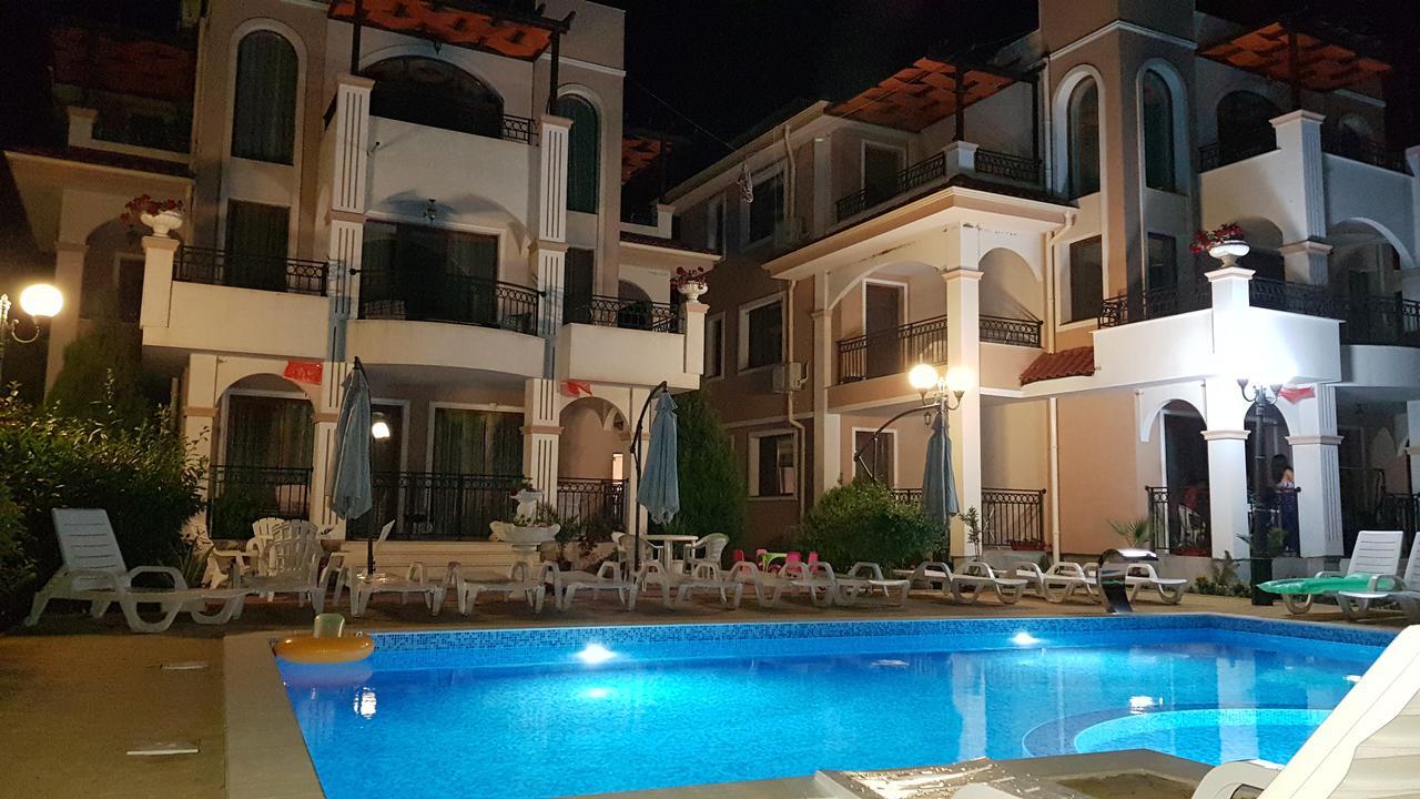 Brilliant Aparthotel Sozopol Bagian luar foto