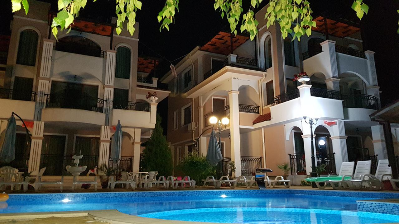 Brilliant Aparthotel Sozopol Bagian luar foto
