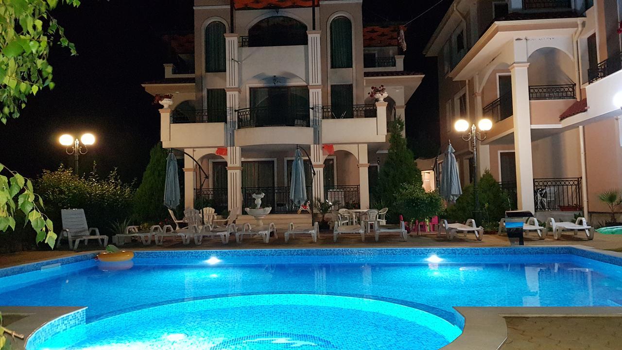 Brilliant Aparthotel Sozopol Bagian luar foto
